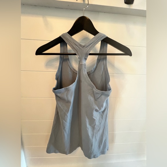 Lululemon tank. Women’s small. Worn less than 5 times - Picture 2 of 3